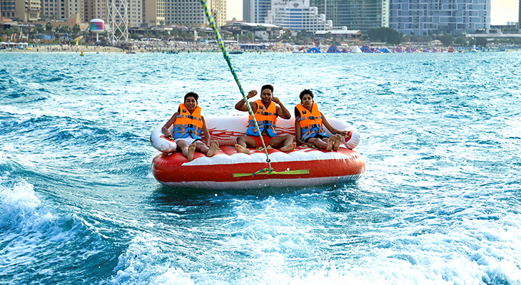  Donut Boat Ride in Dubai For Groups