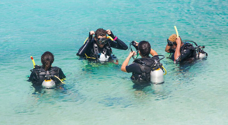 For Beginner: Scuba Diving Trip in Dubai with 14% off