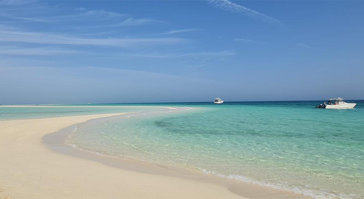 4-Hour Baby Yacht Trip at Jarada Island