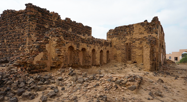 Full-Day Trip in Abha: Shamsan Castle, Art Street, Al-Muftaha Village and more