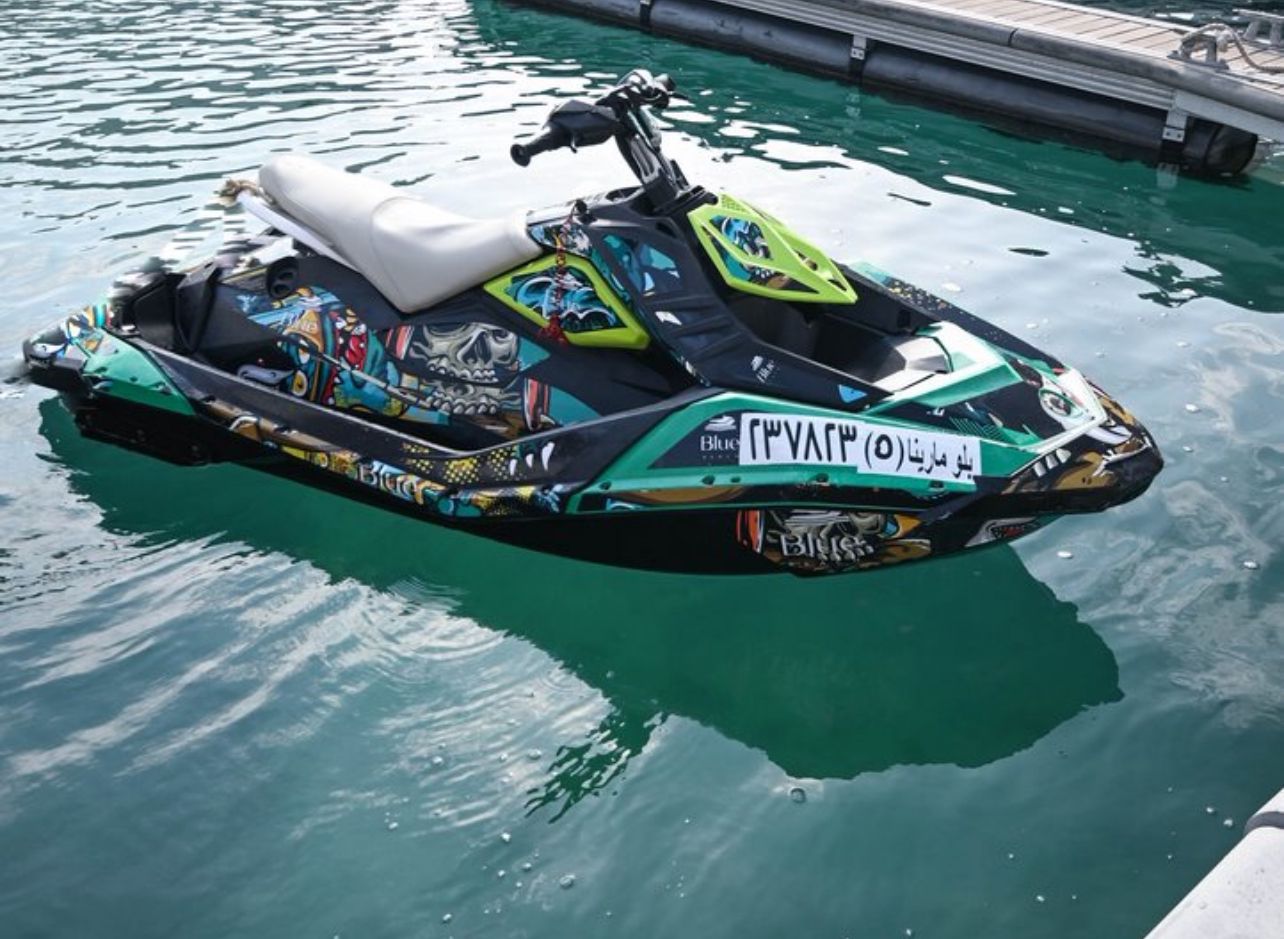 Enjoy Jet Ski in Jeddah Sea for 30 Mins 