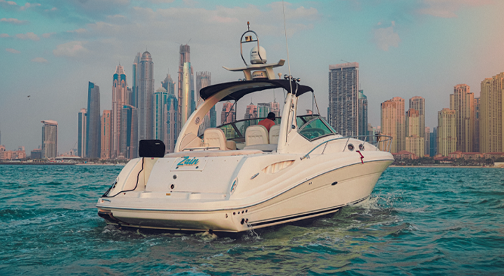 Cruise on a Vessel Mini Yacht at Dubai Marina