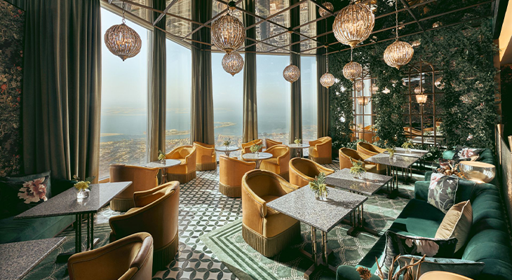 عرض مميز مكون من 3 أطباق في  مطعم أتموسفير الطابق 122 في برج خليفة