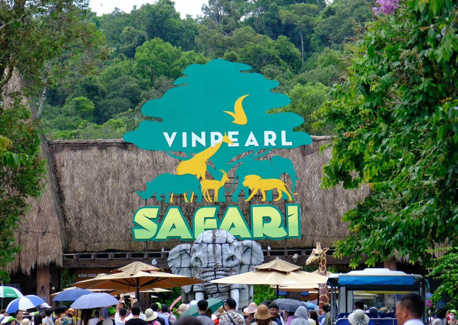 Vinpearl Safari Phu Quoc Tour with Buggy Service